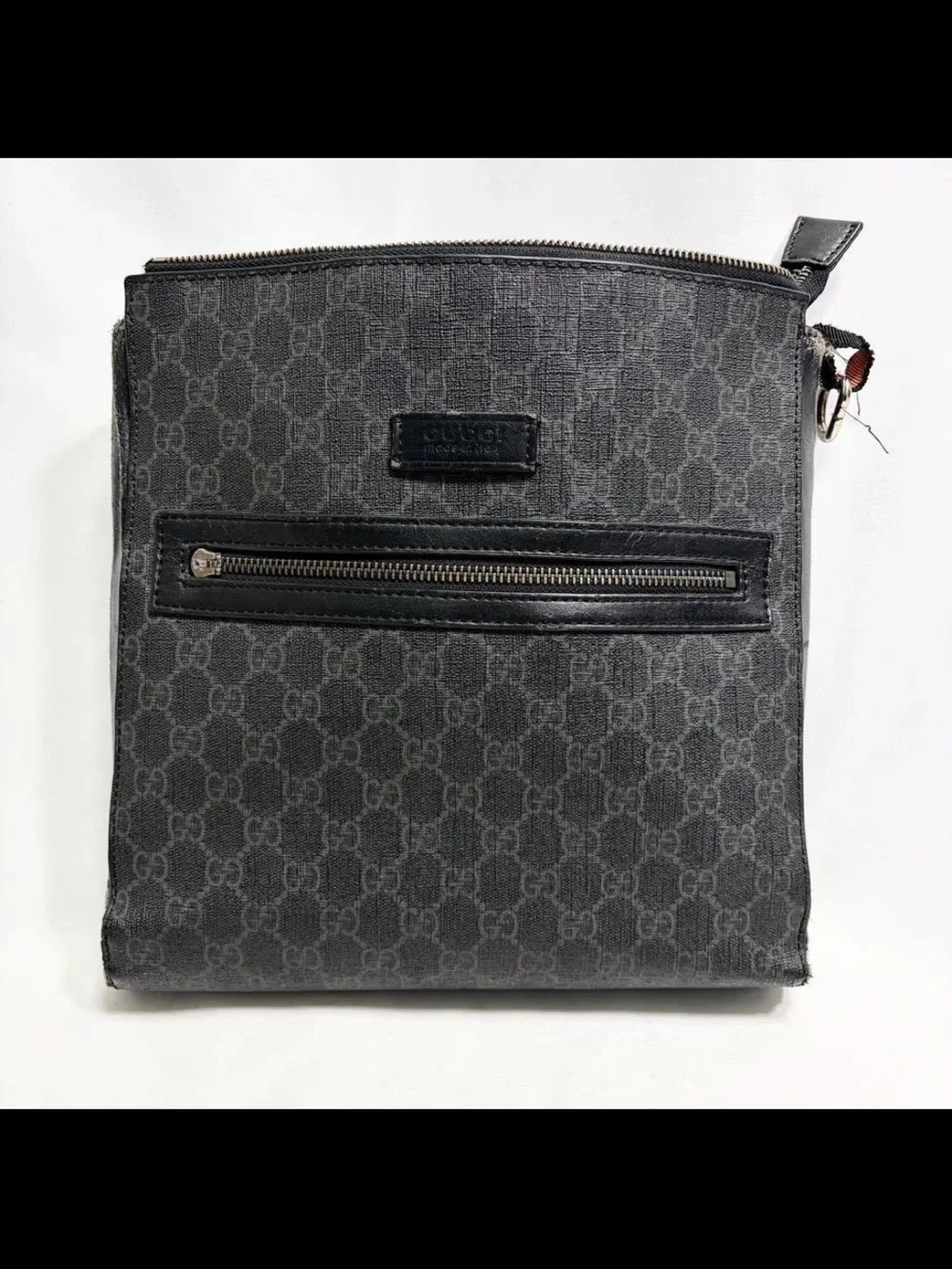 Gucci Men's Messenger Bag in Black and Navy Stripe